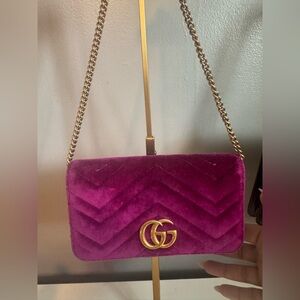 Gucci GG Marmont Mini Bag in Fuchsia Velvet